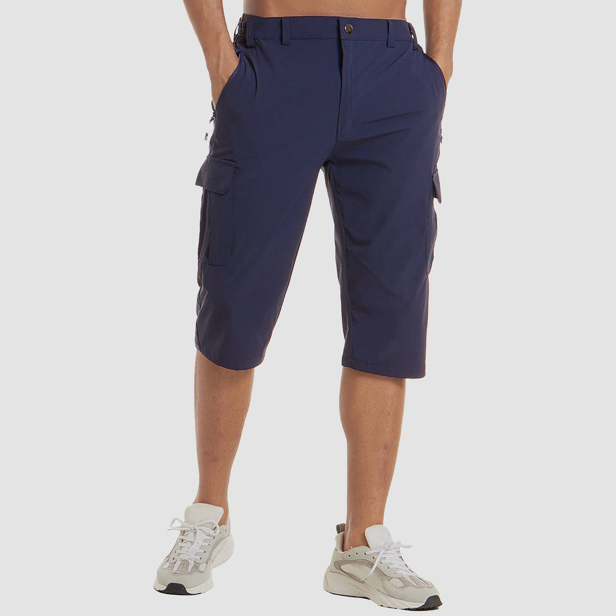 Men's Three-Quarter Cargo Shorts with Zip Pockets