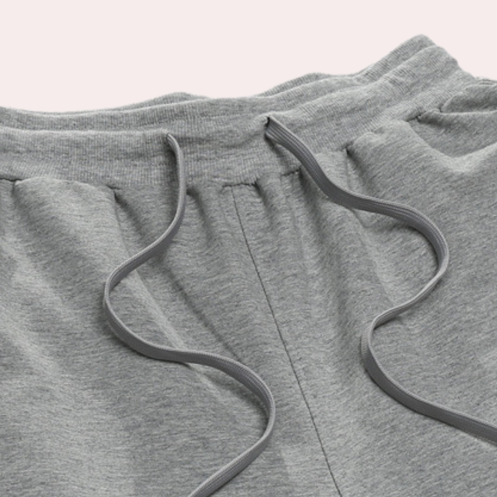 Men's Jogger Sweatpants with Tapered Legs, Drawstring Waist and Side Pockets