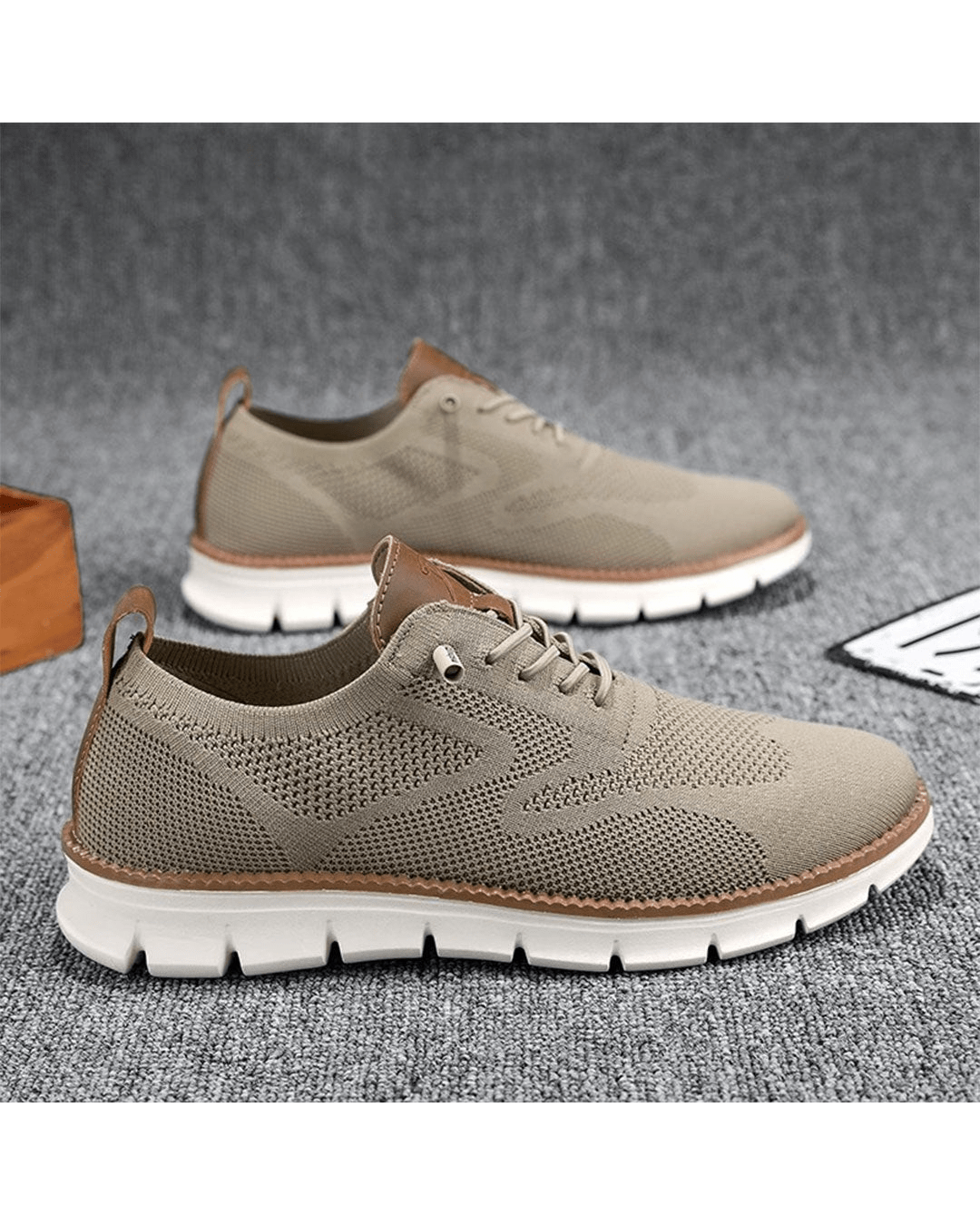 Men's Lightweight Lace-Up Sneakers with Round Toe