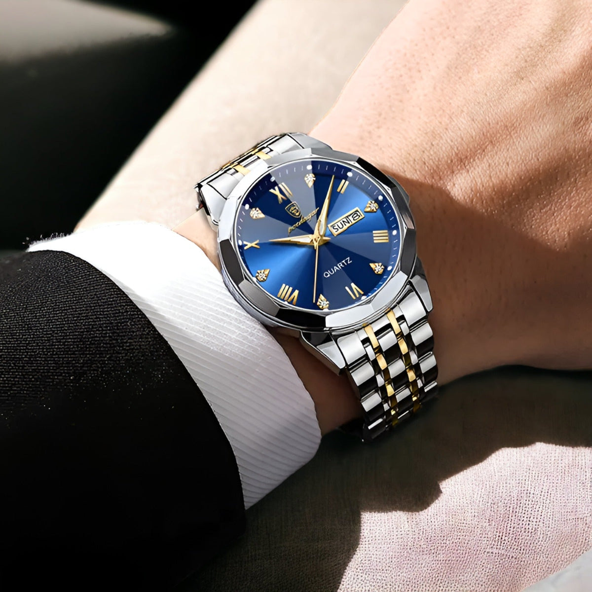 Men's Quartz Watch with Roman Numerals, Day-Date Display and Faceted Case