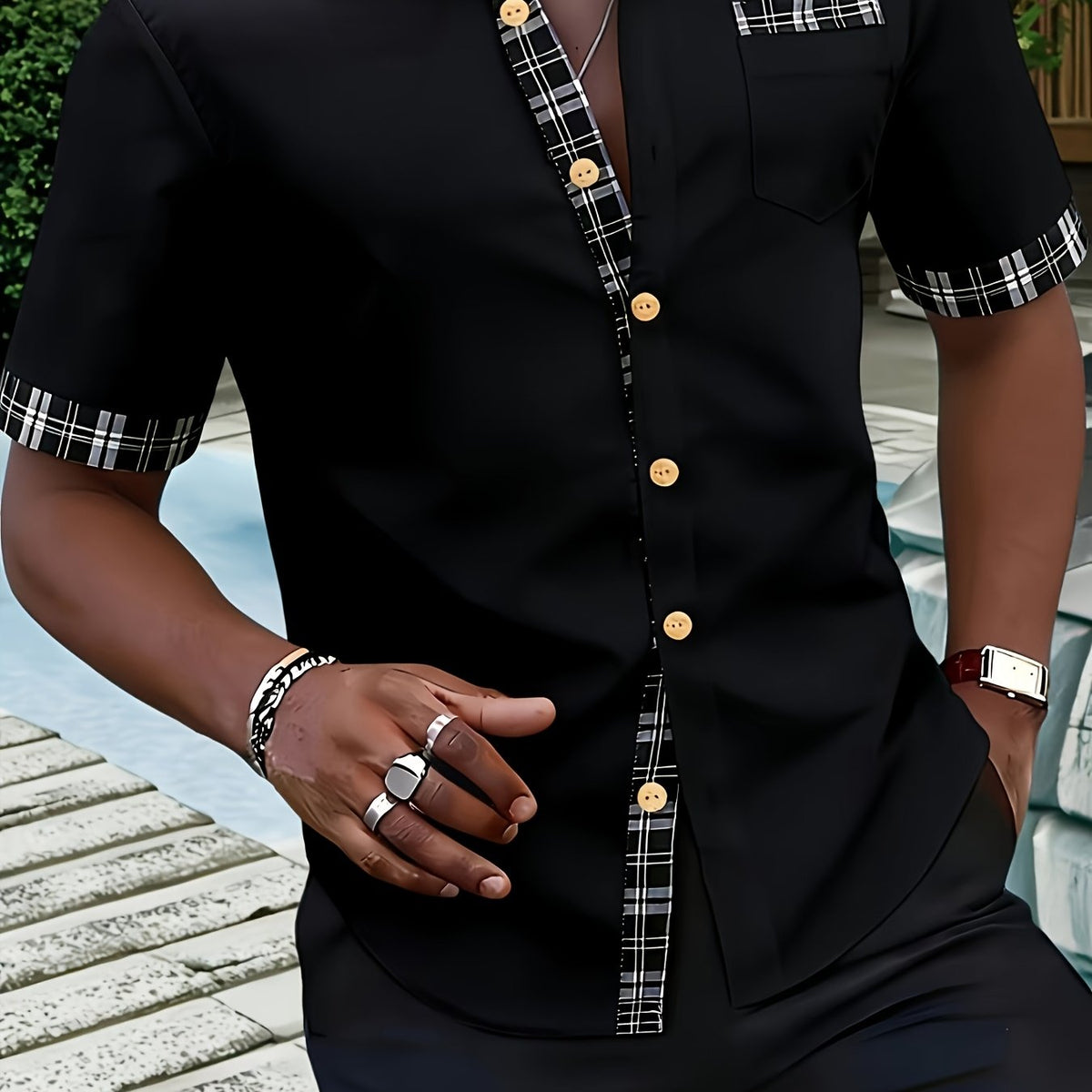 Men's Short Sleeve Shirt with Plaid Trim and Chest Pocket